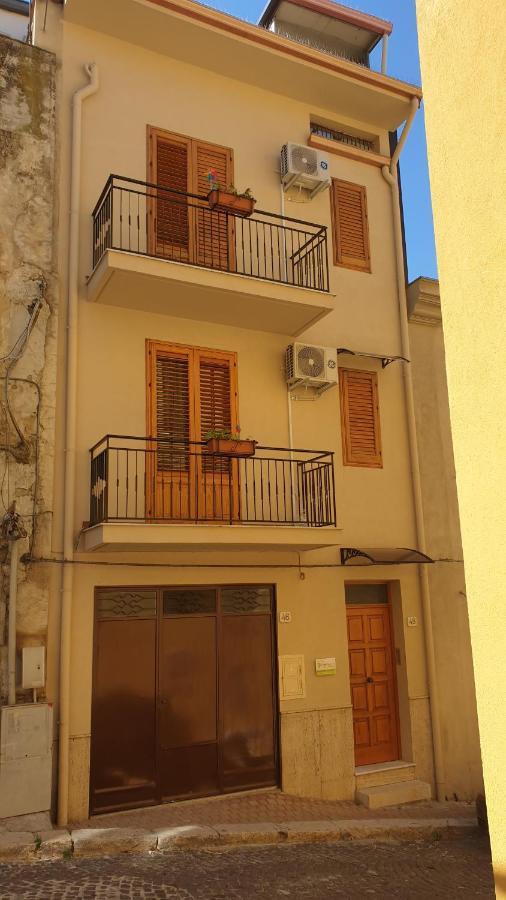 Casa Vacanze San Martino Corleone Bagian luar foto
